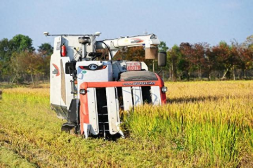 Intelligent unmanned harvester